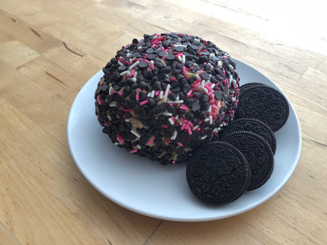 Peanut Butter Cheesecake Dessert Cheese Ball