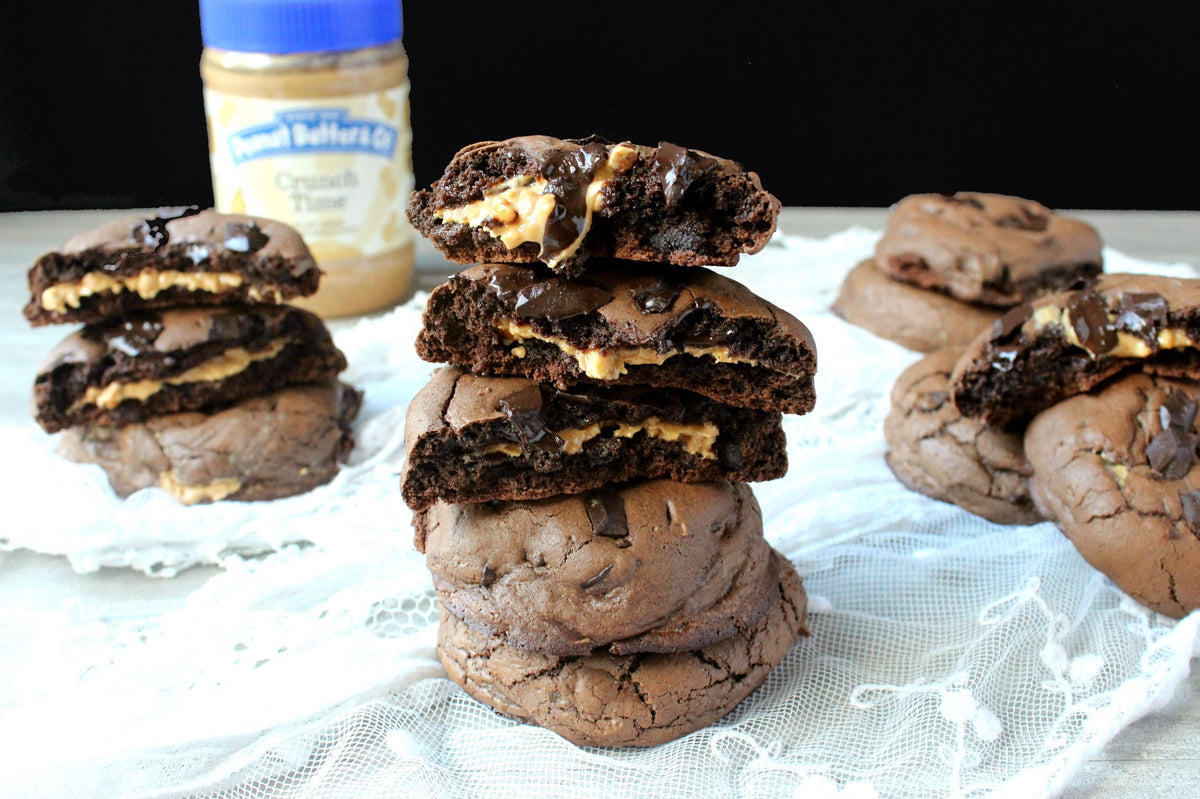 Crunchy Peanut Butter-Stuffed Blackout Cookies