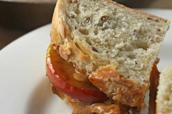 Caramelized Apple & Crunchy Peanut Butter Sandwiches