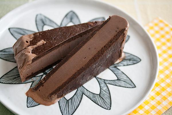 Chocolate Peanut Butter Brownie Ice Cream Sandwiches