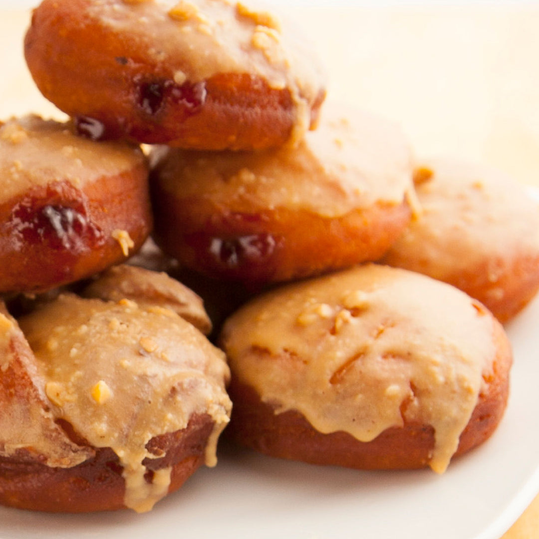 VIDEO RECIPE: PB&J Doughnuts