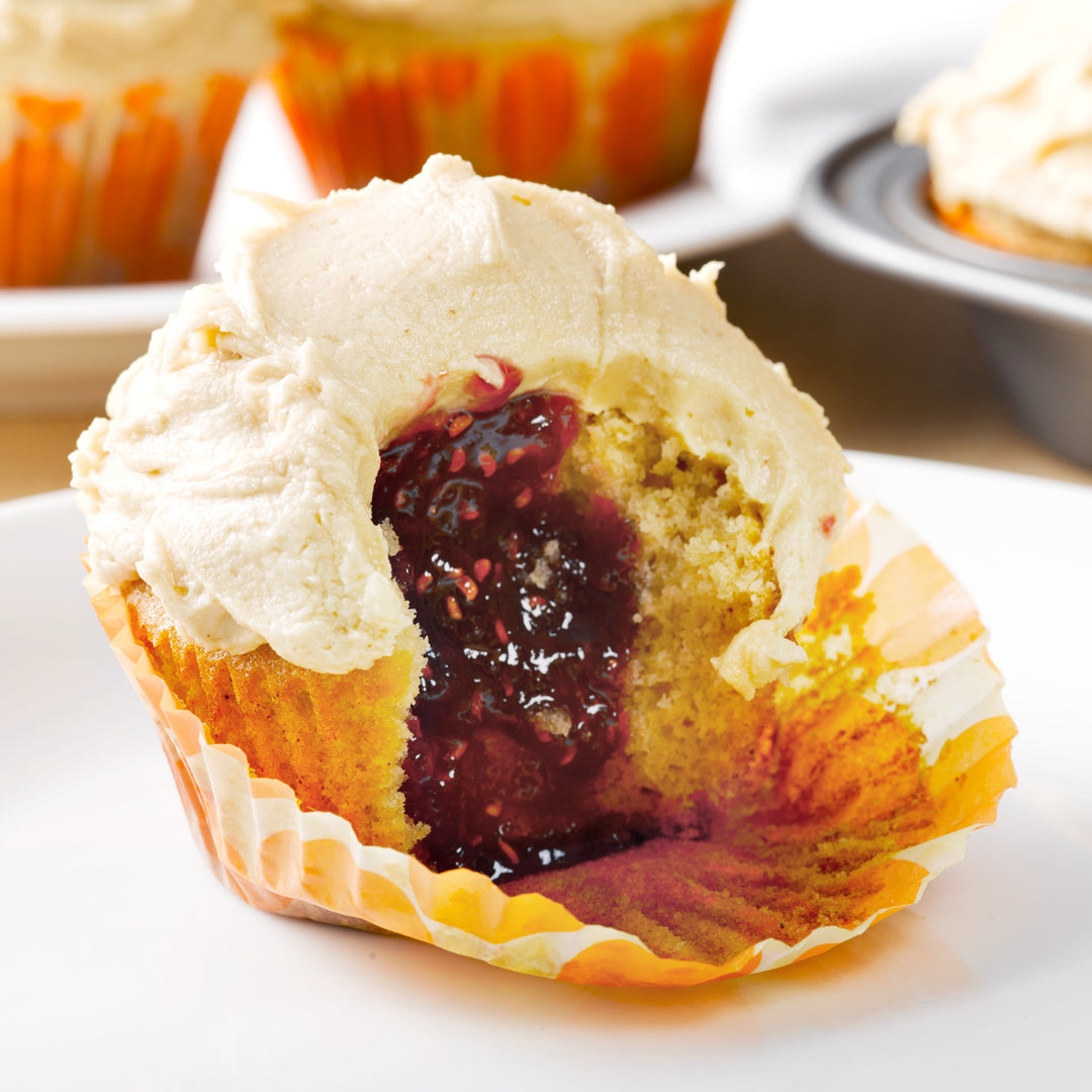VIDEO RECIPE: Peanut Butter Cupcakes Stuffed with Jelly