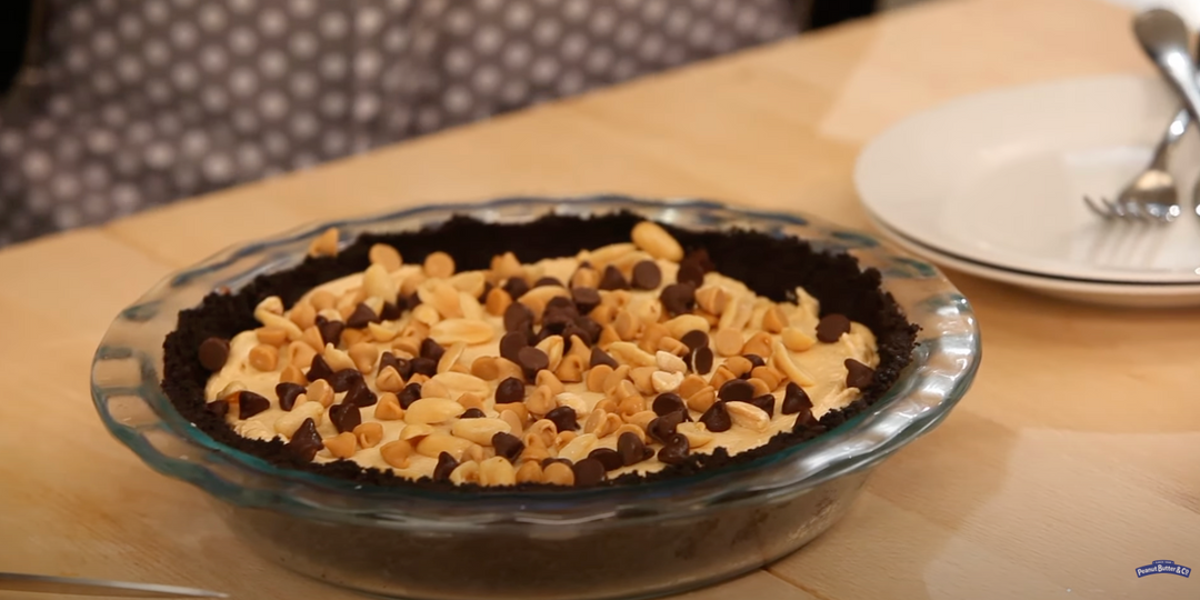 VIDEO RECIPE: Chocolate Peanut Butter Pie