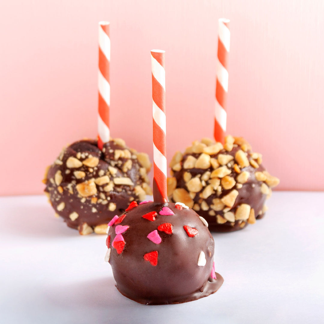 VIDEO RECIPE: Chocolate Peanut Butter Cake Pops